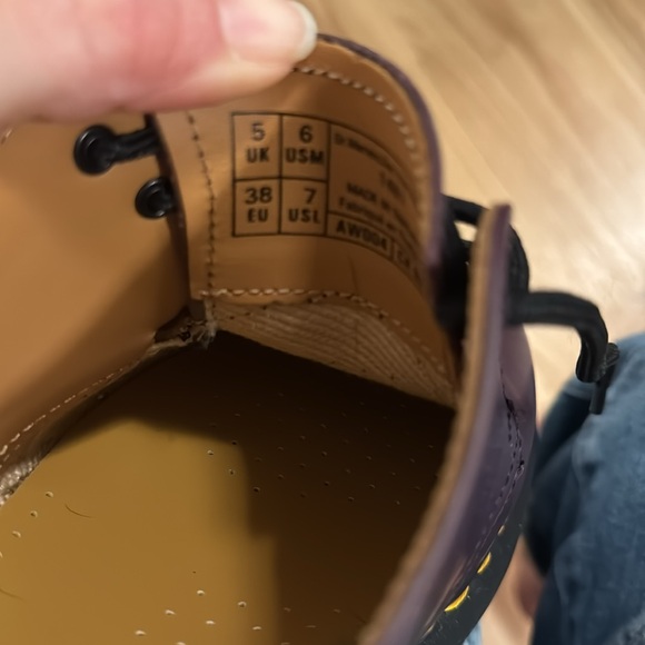 NEW IN BOX Dr. Martens Purple Leather Shoes - Picture 5 of 5